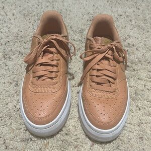 EUC women’s Nike Air Force One